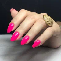 تخفیف کاشت ناخن به مدت محدود|خدمات آرایشگری و زیبایی|رشت, معلم|دیوار