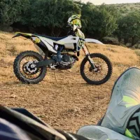 یک دستگاه موتور سیکلت طرح هاسکی مدل ۱۴۰۴|موتورسیکلت|آشخانه, |دیوار