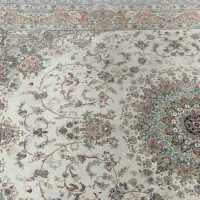 سه عدد فرش۴×۳ رنگ سفید فروش فوری