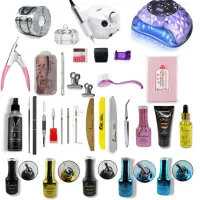 نیازمند ناخن کار حرفه ای