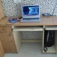 میز تحریر و میز لپ تاپ