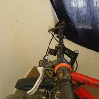 دوچرخه ۲۶|دوچرخه، اسکیت، اسکوتر|صدرا-فارس, فاز ۱|دیوار