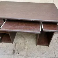 میز تحریر|میز تحریر و کامپیوتر|رباط‌کریم, رباط‌کریم|دیوار