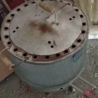 تنور گازی ۵عددکولیره بزرگ توش جامیگیره