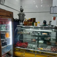 نیروی کار ساده آقا فست فود