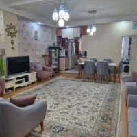 رهن 83متر فول امکانات بالای خ قلعه مرعی ک بزم