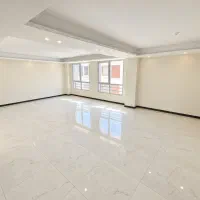 ۱۰۷ متر دو خواب فول امکانات خوش نقشه و تمیز پیروزی