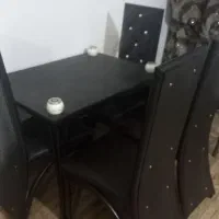 میز غذاخوری
