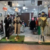 فروشنده برای پوشاک زنانه