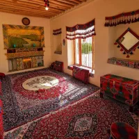 فرش ۶ متری قرمز سالم اگه دارید عکس بفرستید