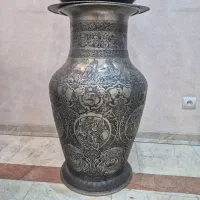 گلدان مجلسی تمام قلم ارتفاع بالای ۱ متر