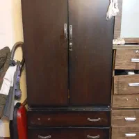 کمد آویز داره