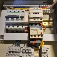 خدمات برق لوله کشی نصب کولرابی