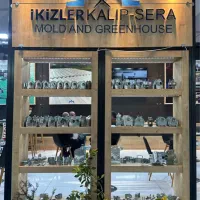 فروشنده بوتیک مردانه