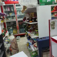 همکار در سوپرمارکت محدوده غازیان
