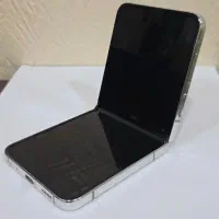 گوشی سامسونگ z flip 5 رجیستر شده در حد نو با کارتن|موبایل|تهران, طرشت|دیوار