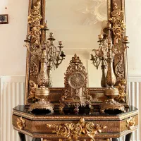 آیینه و شمعدان