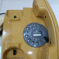 تلفن رومیزی قدیمی