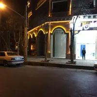 اجاره مغازه ۱۳۰ متری در سفیر شمالی و شهیدرضایی|اجارهٔ مغازه و غرفه|شیراز, درکی|دیوار