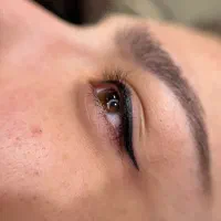 پاک کردن تتو ابروخطچشم