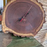 ساعت دیواری چوبی دست ساز