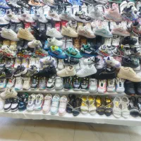 به یک شاگرد کفش فروشی نیازمندیم