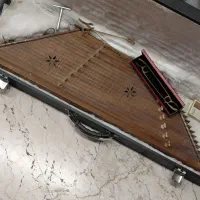 سنتور با مضراب و دستگاه کوک