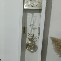 ساعت ایستاده سفید