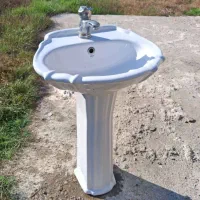 روشویی سرویس بهداشتی به همراه آیینه و شیر|لوازم سرویس بهداشتی|ساری, |دیوار