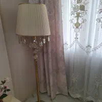 آباژور کنار سالنی