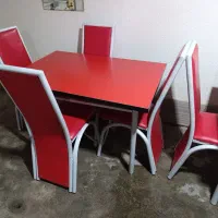 میز و صندلی