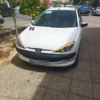 پژو۲۰۶تیپ۲ مدل ۹۸درحدصفر
