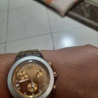 ساعت سو اچ اصل|ساعت|پرند, فاز ۶|دیوار