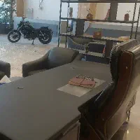 ادمین خانم / حضوری / محل کار حرفه ای