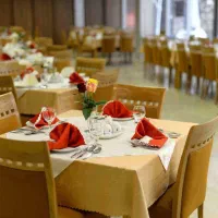 آگهی استخدامی|استخدام خدمات فروشگاه و رستوران|لردگان, |دیوار