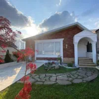 ویلایی مدرن داخل شهرک سندتکبرگ200زمین/100بنا