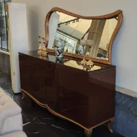 کنسول وآینه کلاسیک تمیز و شیک|بوفه، ویترین، کنسول|رشت, کاکتوس|دیوار