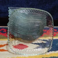 پیش دستی و مرغ خوری