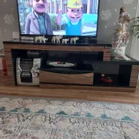 میز تلویزیون هایگلاس