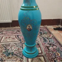 گلدان کنار سالنی