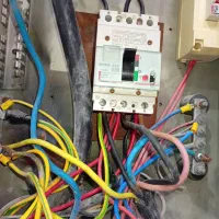 نیروی تاسیساتی وبرقی و پکیج کار.کابینت کار