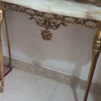 آینه‌ وکنسول