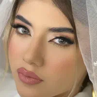 آموزش و خدمات تخصصی میکاپ و شینیون