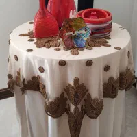 میز گرد+ رومیزی ساتن+ رومیزی