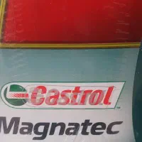 کارگر تعویض روغن کار