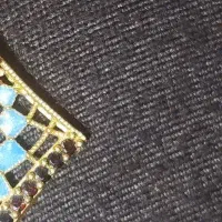 یک لنگه گوشواره پیداشده حدود شش هفت سال پیش