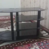 میز تلویزیون شیشه ای
