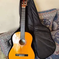 گیتار یاماها c70