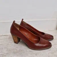 کفش چرم زنانه