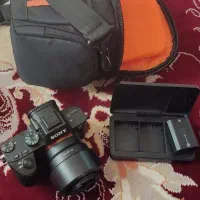 سونی a7iii با لنز 50mm f1.8 باطری اضافه اورجینال